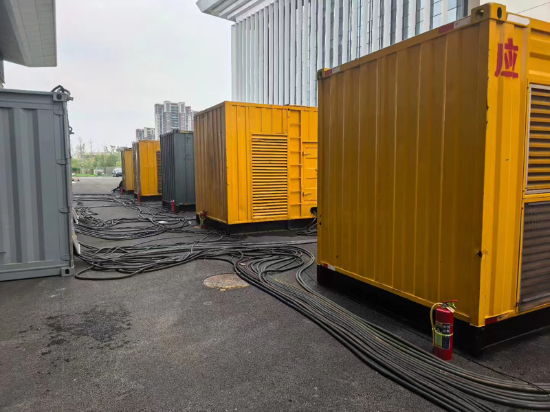 爱辉不同季节柴油发电机组保养有哪些注意事项?