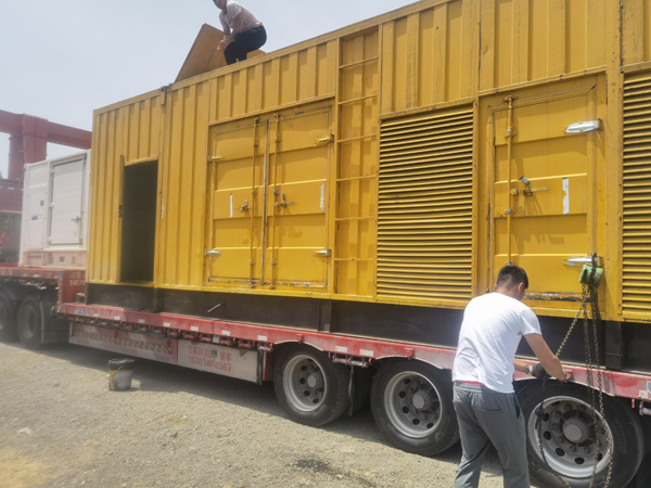 爱辉发电机出租100KW发电机需要什么规格的电缆线？