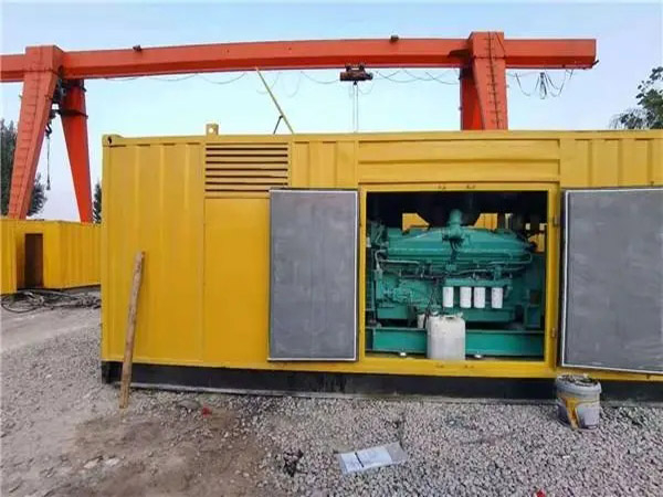 爱辉冬季低温环境下，500KW发电机组应该选择什么类型的启动电瓶？